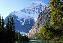 皇马与巴萨的历史交战记录里，藏着哪些关键看点？